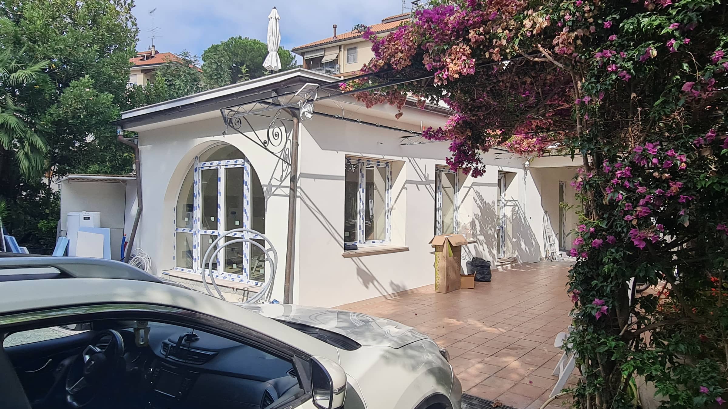 Rulouri Exterioare Aluminiu  Umbrire și Confort Termic